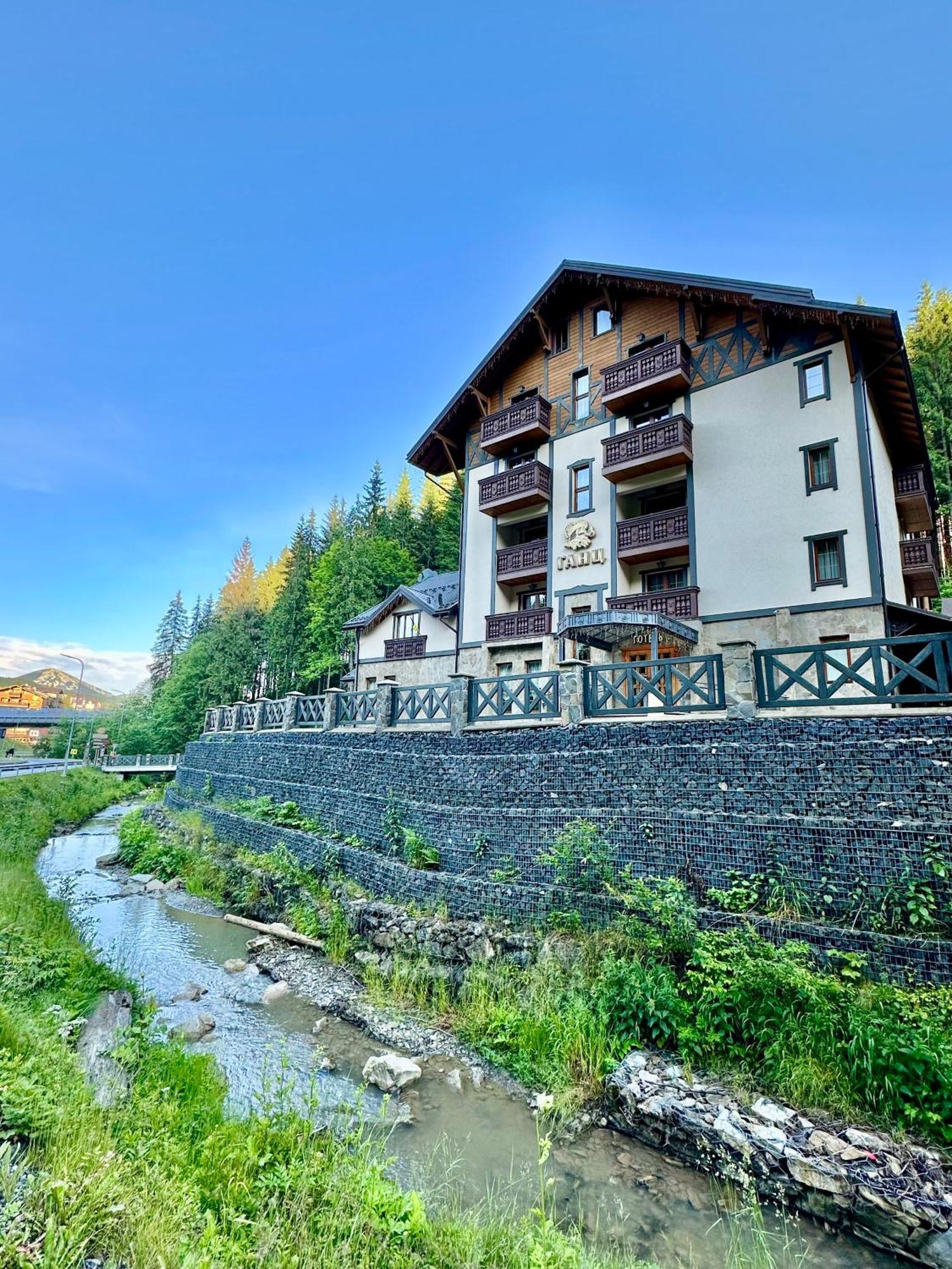 Ganz Ski Lift 5 Bukovel Exterior foto