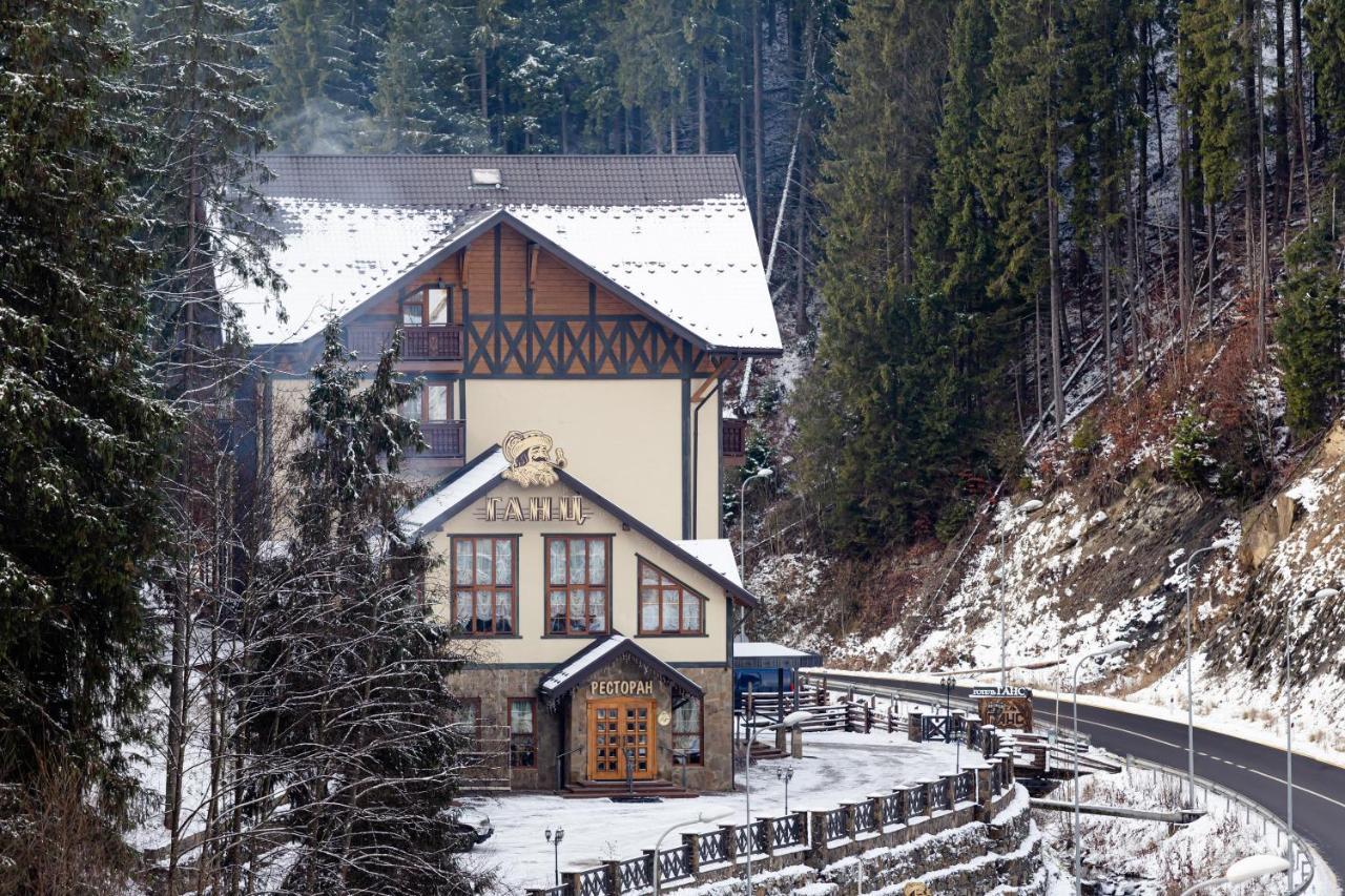 Ganz Ski Lift 5 Bukovel Exterior foto